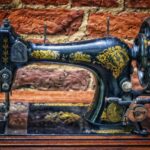 Macchina da cucire Singer degli anni '70, simbolo di qualità e valore nel settore vintage.