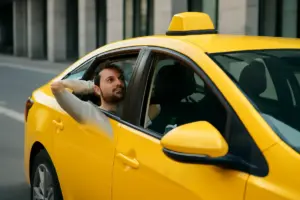 Veicoli elettrici nel settore taxi: più silenziosi, zero vibrazioni e una guida rilassante